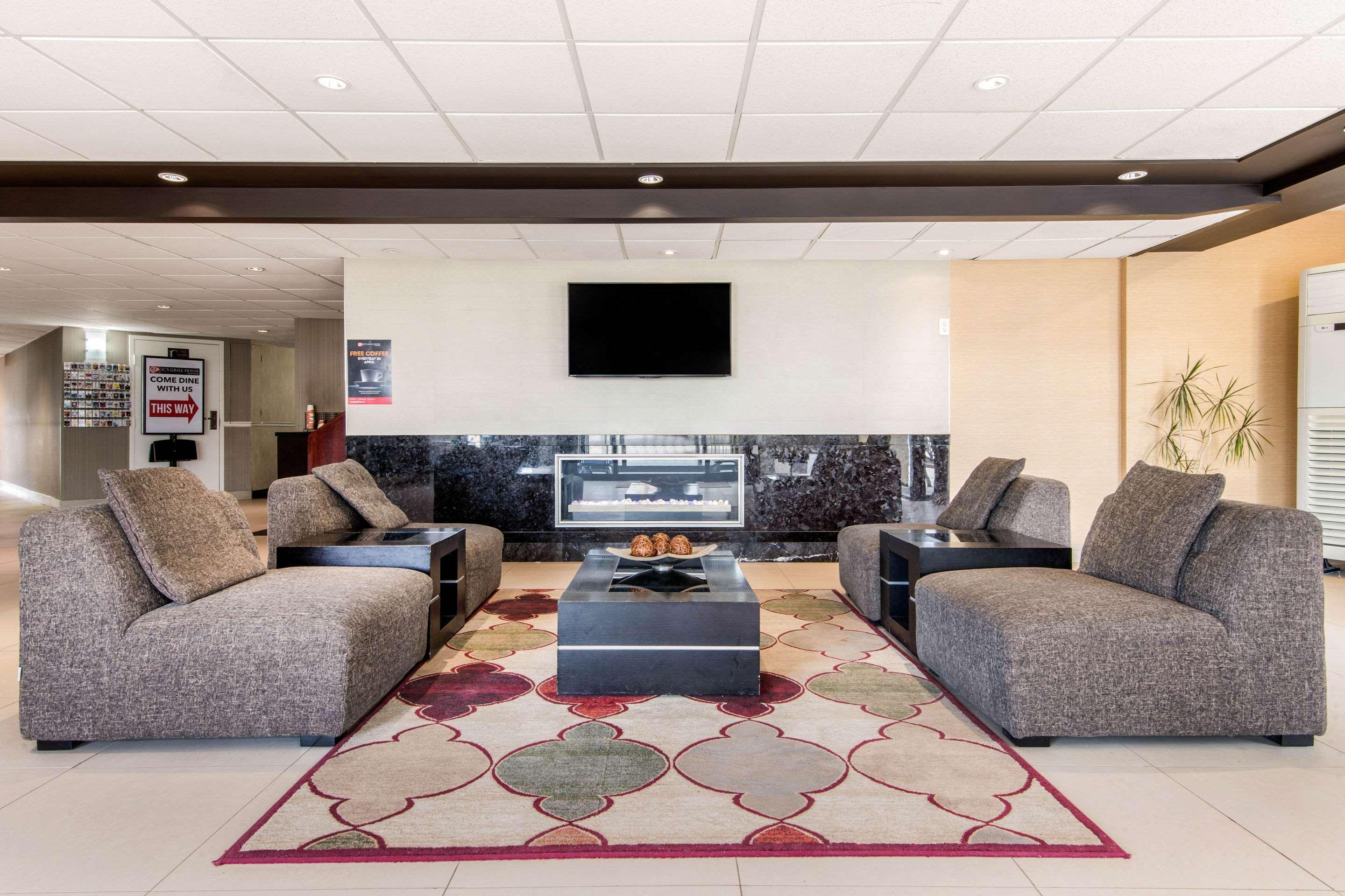 Comfort Airport West Mississauga