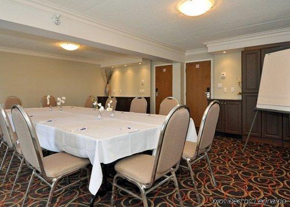 Comfort Airport West Inn