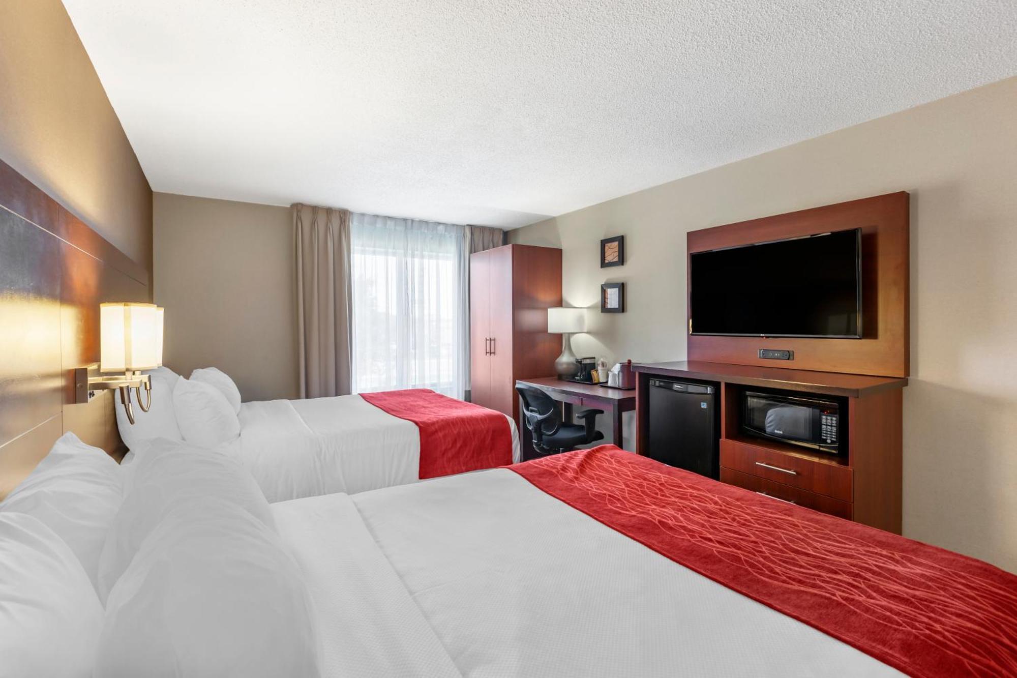 Comfort Airport West Inn 2*