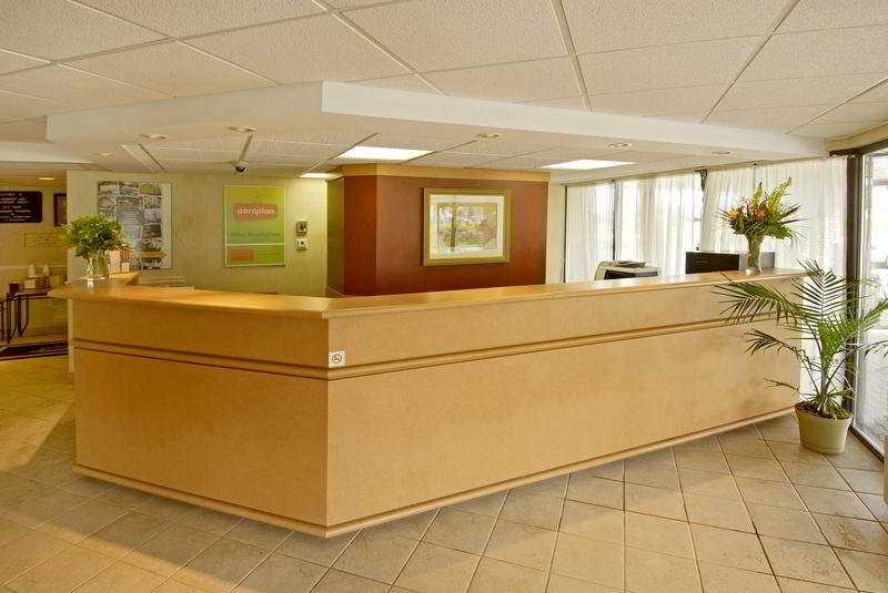 Comfort Airport West Inn