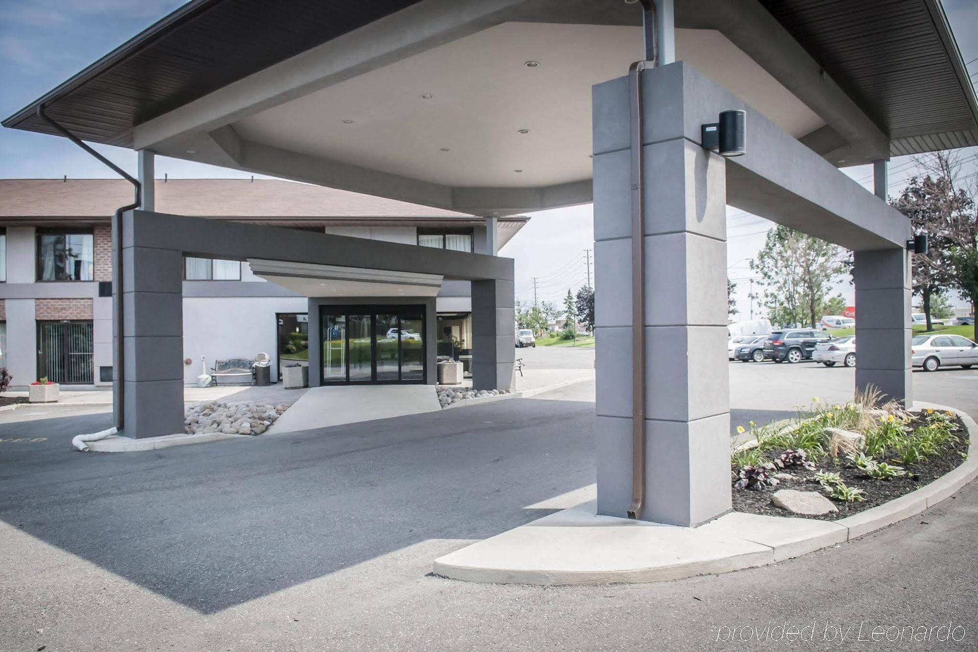 Comfort Airport West Inn
